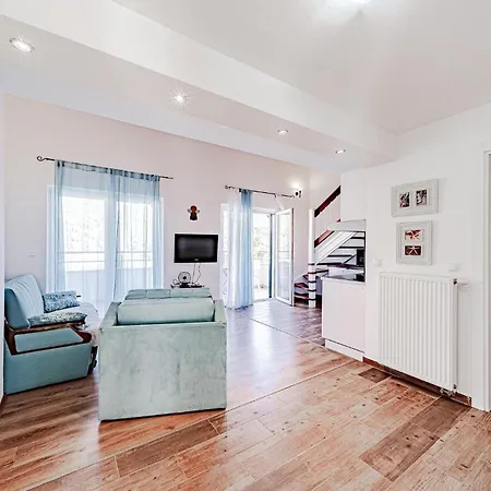 Apartment Lovely In With Kitchen Broce